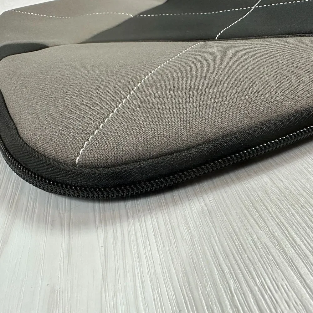 Solo Case Sleeve Padded Black Gray 17